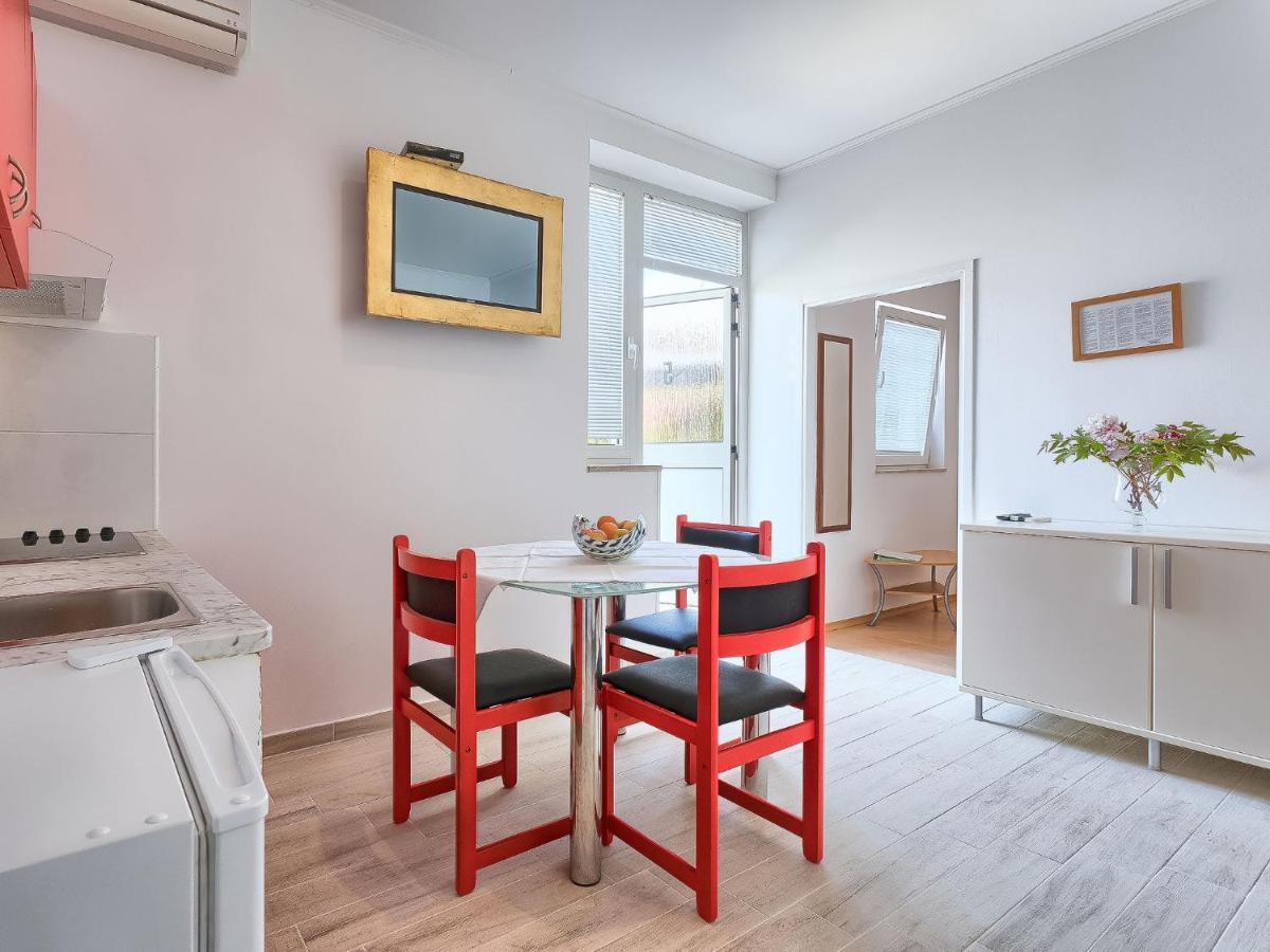 Apartment Nika-5 By Interhome อูมัค ภายนอก รูปภาพ