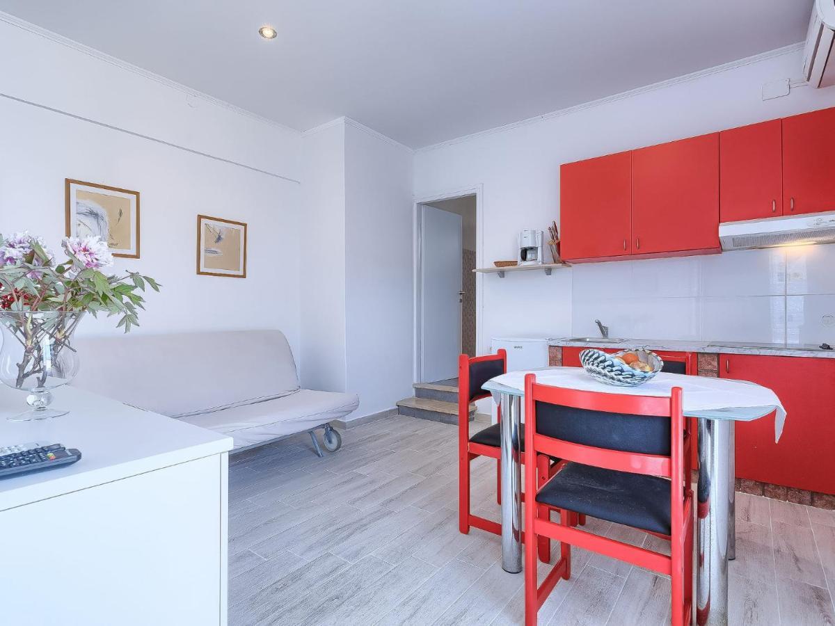 Apartment Nika-5 By Interhome อูมัค ภายนอก รูปภาพ