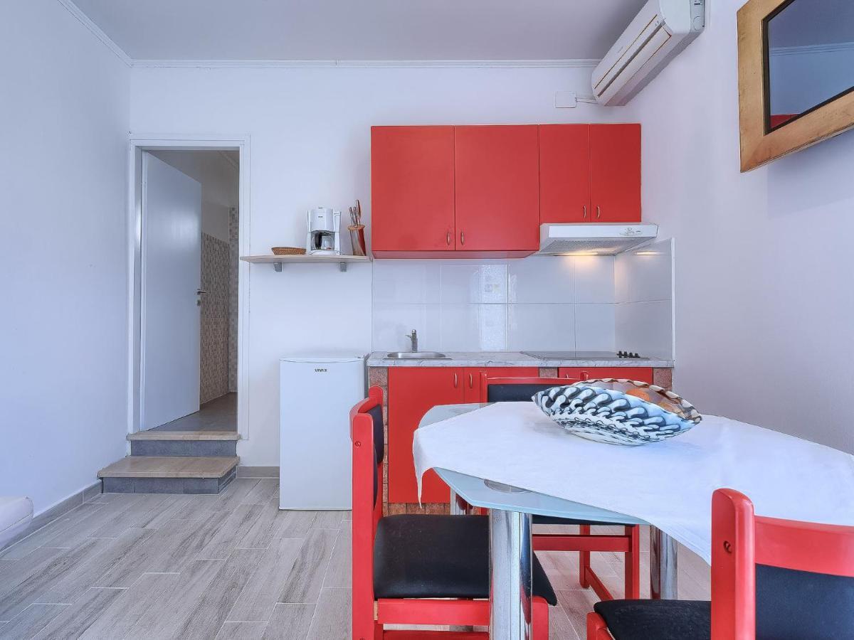 Apartment Nika-5 By Interhome อูมัค ภายนอก รูปภาพ